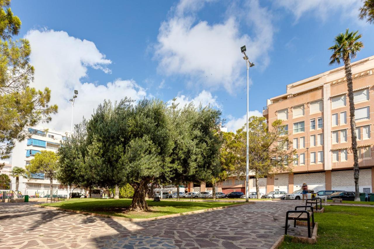 Apartamiento Fragata Apartment Torrevieja Ngoại thất bức ảnh
